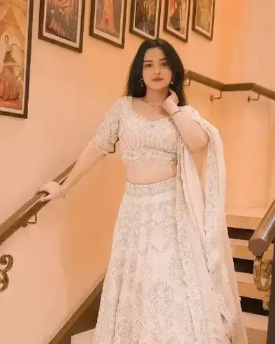 Escort Hanumangarh